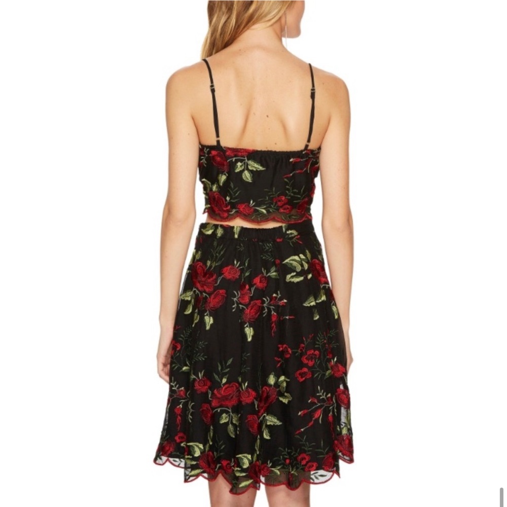 Show Me Your MuMu Risque Rose Matching Set - Picture 3 of 4